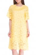 Платье прямого кроя кружевное желтого цвета - Фото