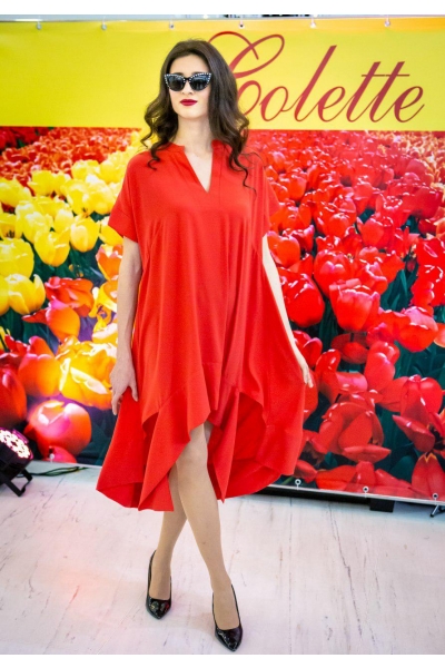 Red long dress - Фото