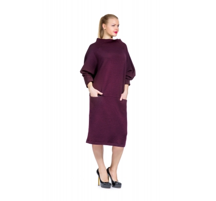 Dress plum color with pockets  