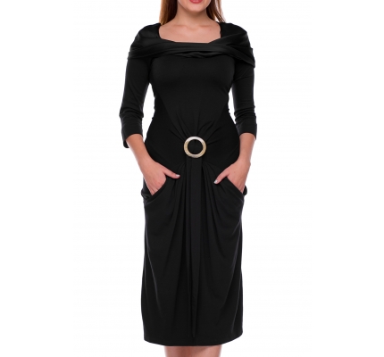 Платье черное с шелковым хомутом
